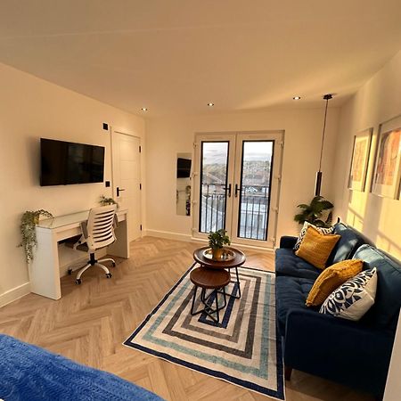R5 - Luxury Private Ensuite Self-Contained Room - Newly Renovated Halesowen Bagian luar foto