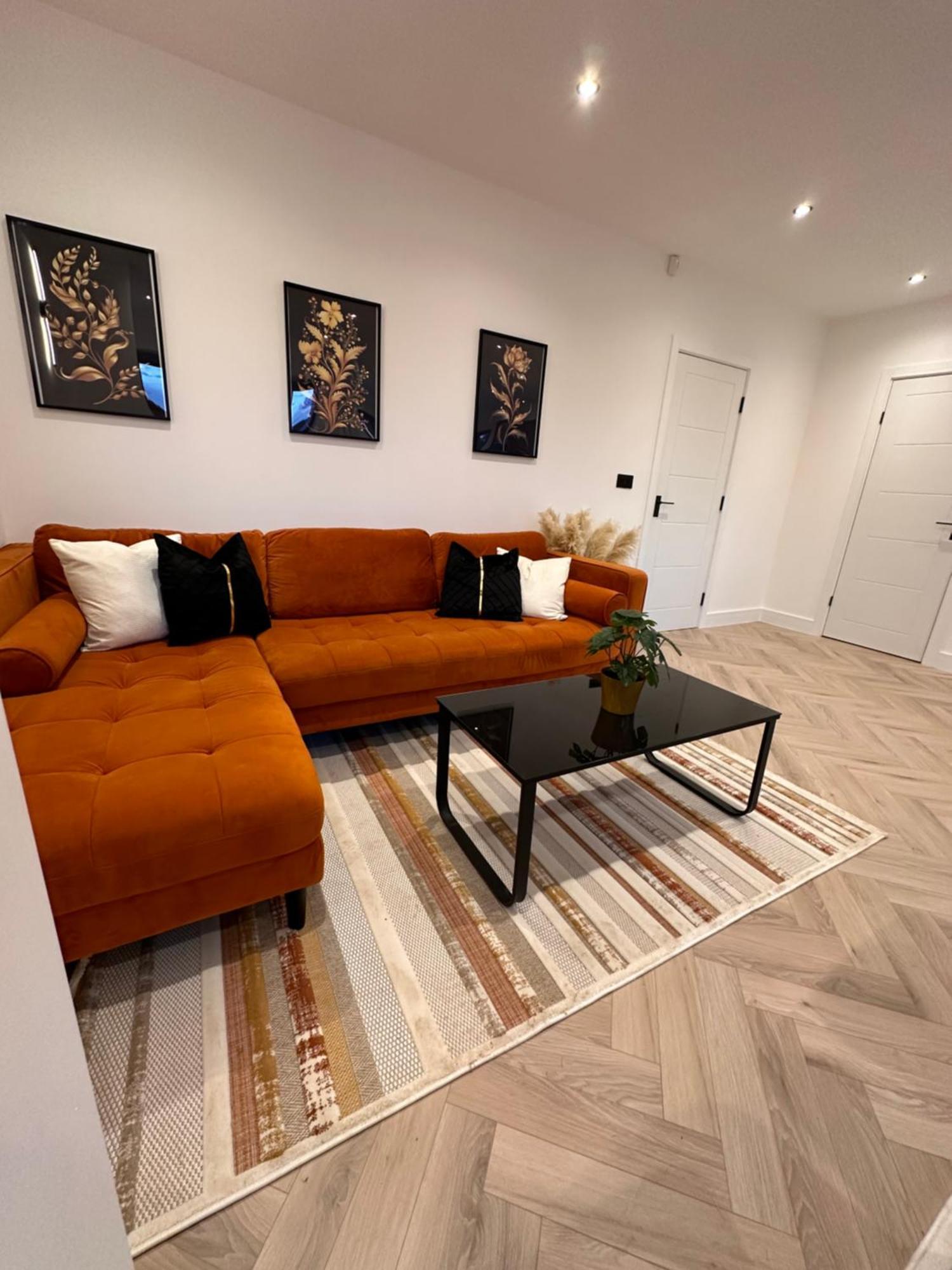 R5 - Luxury Private Ensuite Self-Contained Room - Newly Renovated Halesowen Bagian luar foto