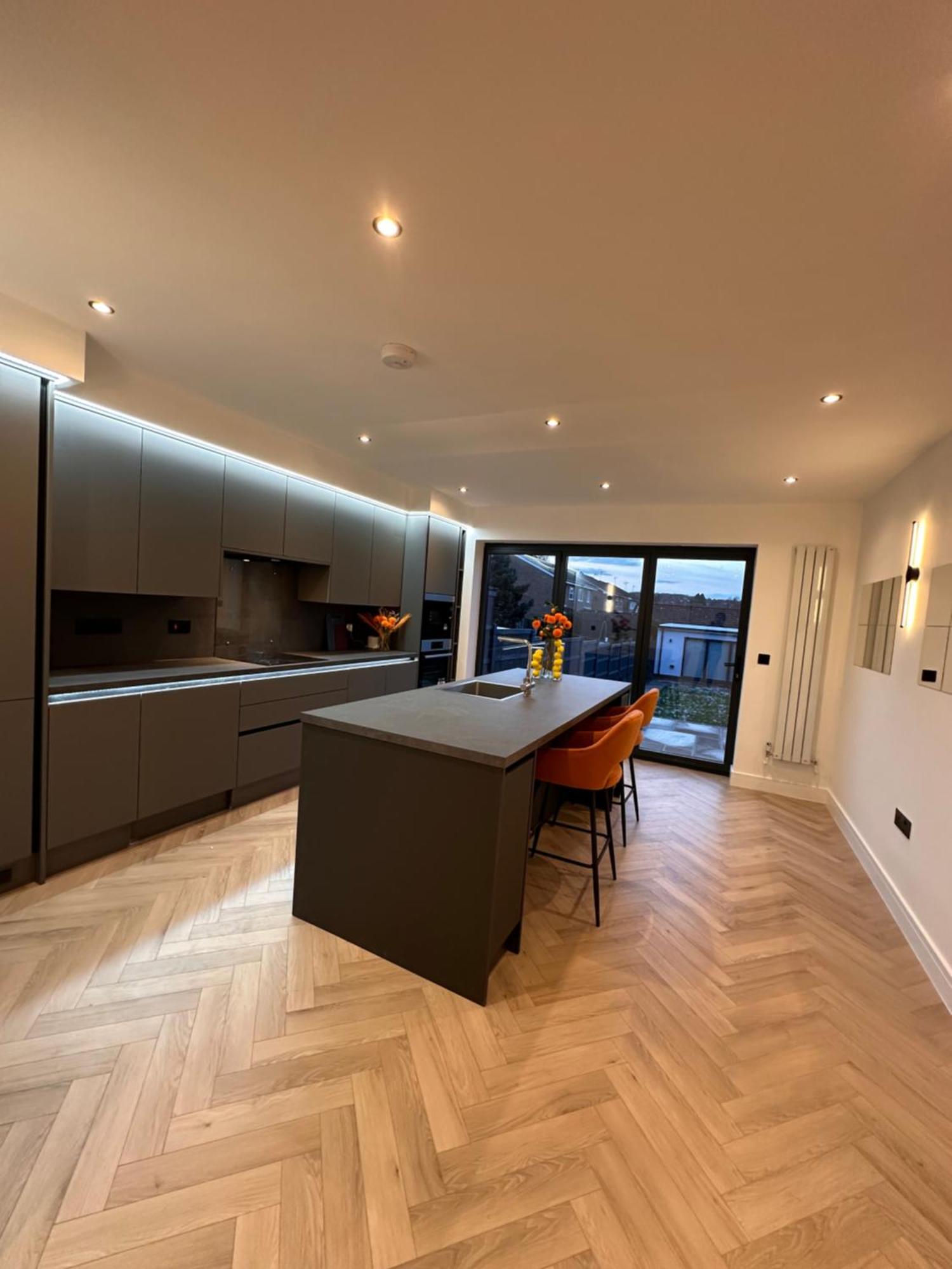R5 - Luxury Private Ensuite Self-Contained Room - Newly Renovated Halesowen Bagian luar foto